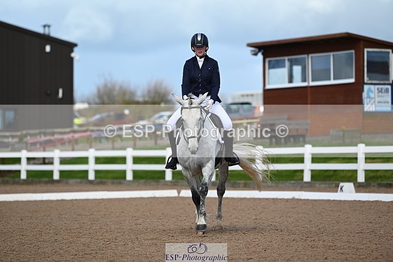 240323A-150107-02336 - UnA Novice 28