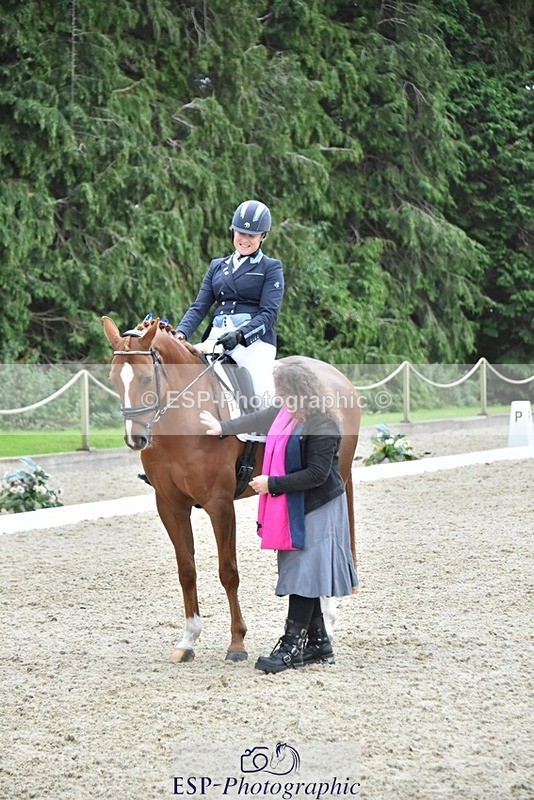 230813-181954-08820 - Medium Silver Presentations