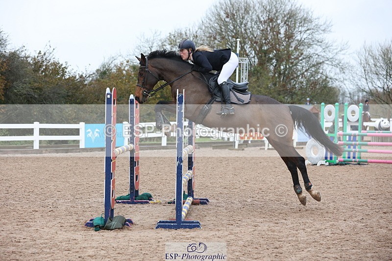 231112A-124142-04136 - Cls 19 Snr 1.05m Open