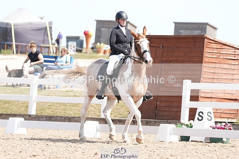 250817-123257-09111 - 161-Isabel.LawsonIn.the.pink