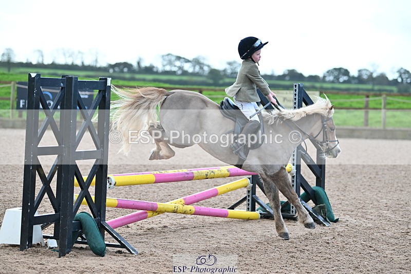 231029A-102606-02740 - 70cm Club and Schools