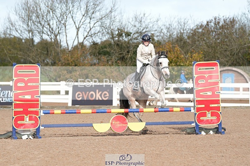 251025-103557-00092 - Chard 25th & 26th Oct BS Juniors/COH/Club/schools unaffiliated showjumping