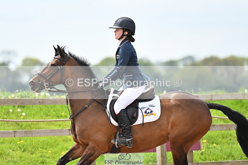 240506A-124023-08752 - Cls 5 Pony Foxhunter & 1.10m Open