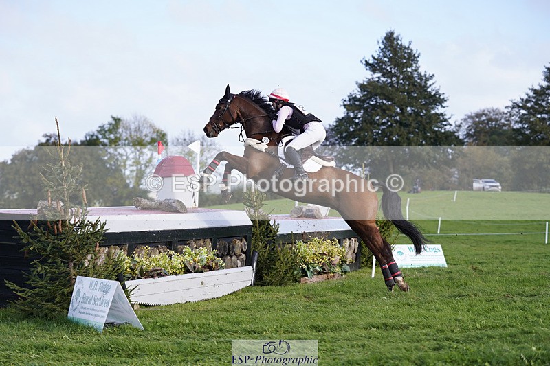 241025-153504-10483 - 227-Clementine.Crosthwaite.Eyre-LYJADOR
