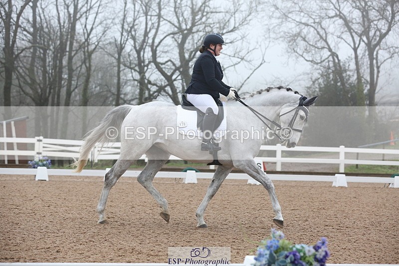 240217A-100418-00913 - 179-Sophie.Gregory-Lady.Lucydale