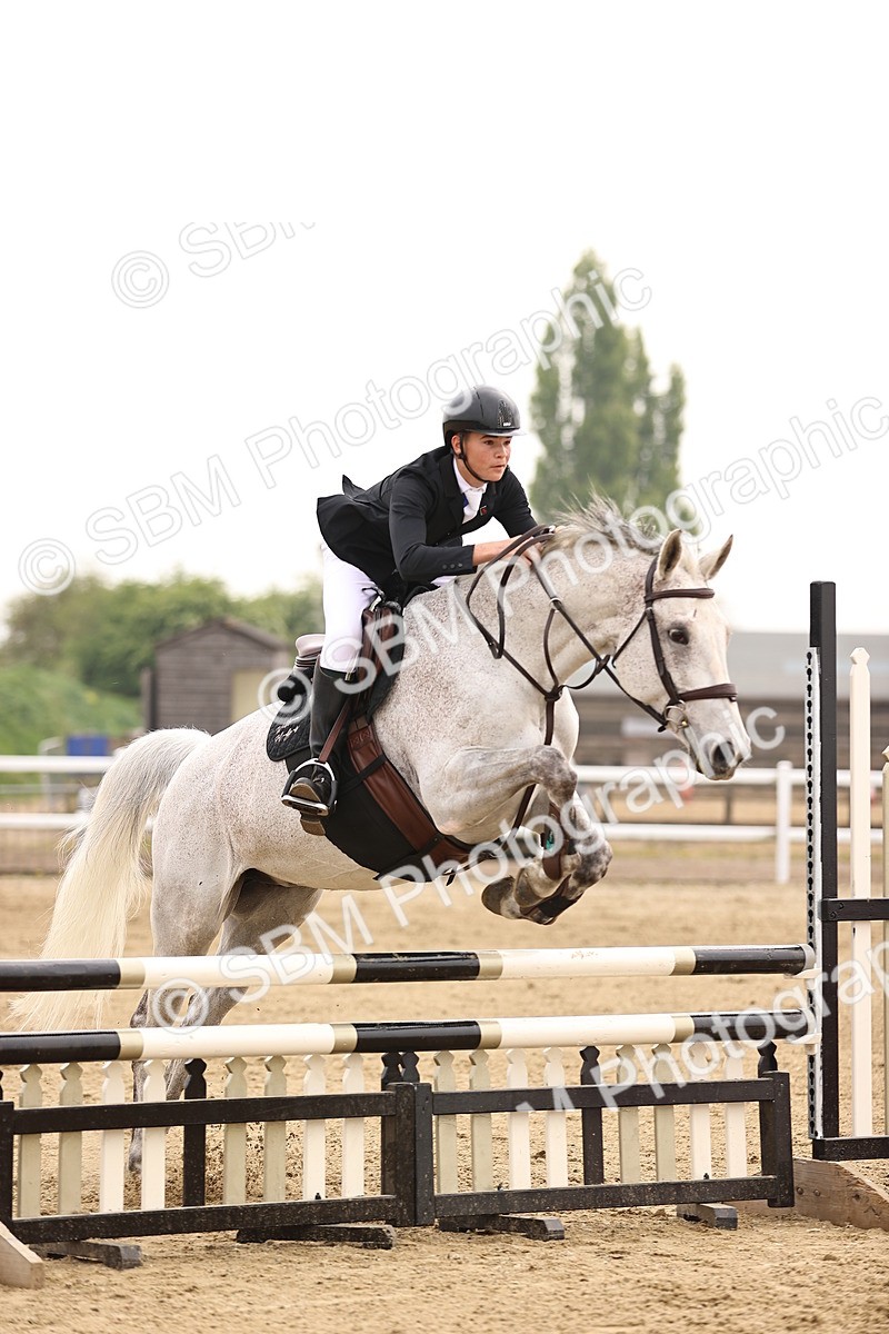  - Class 15 - Senior British novice - 90cm