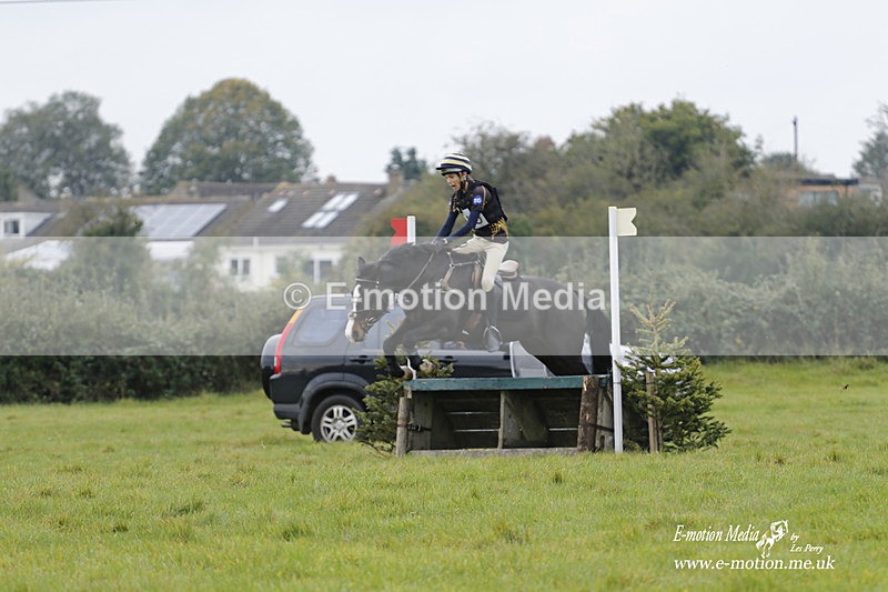  WWHT 171021 2104 - Novice Pairs (0.80m)  17/10/21