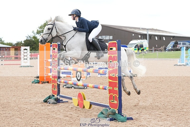 250921-123406-02954 - Cls 9 Pony Foxhunter and 1.10m