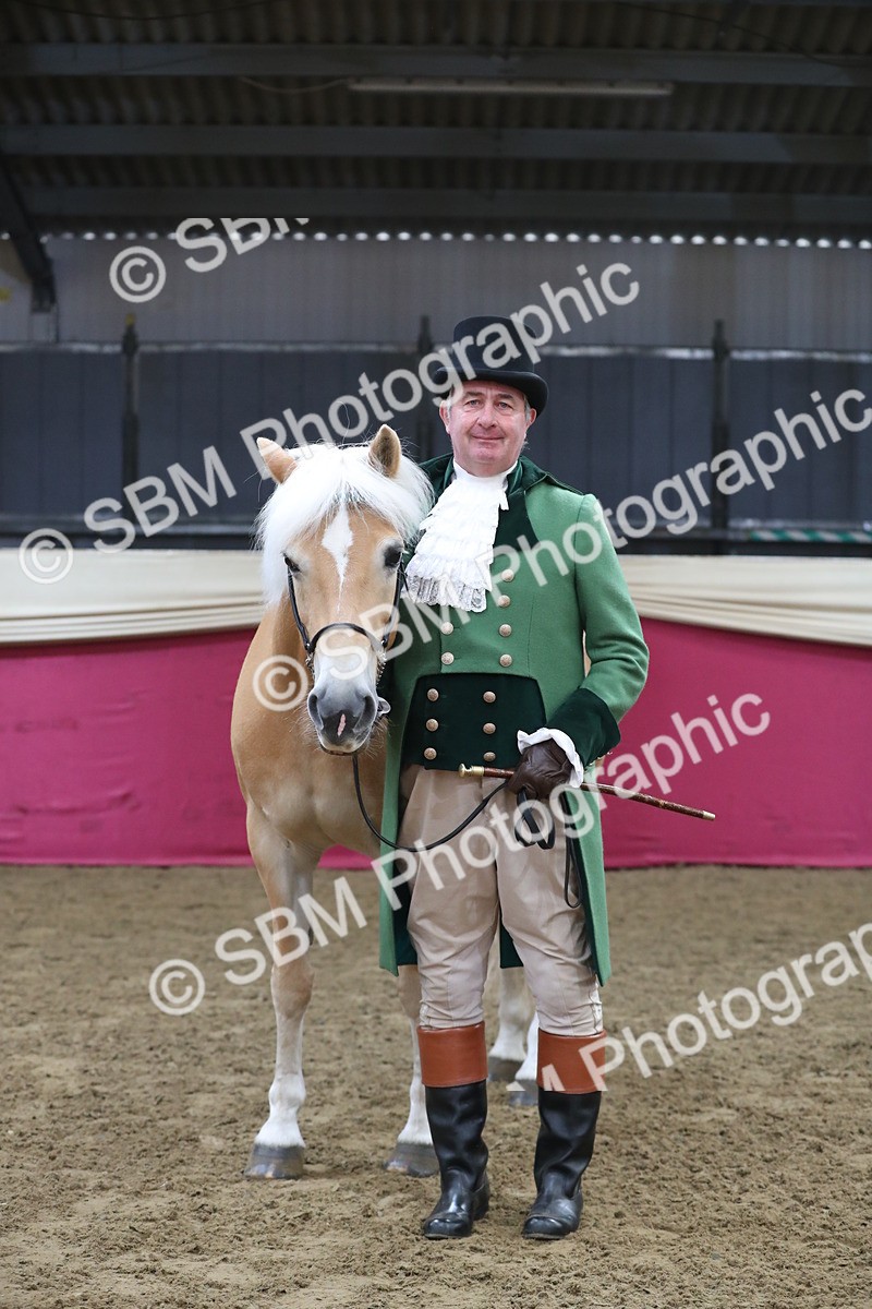 SBM_10823 - Class 103 IH Costume