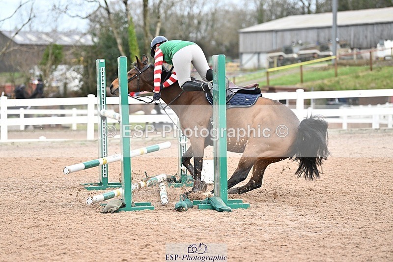 241206-130931-00925 - Cls 5 Newcomers and 1.10m Open