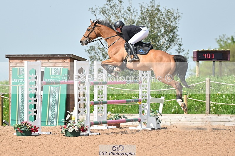 240512A-103432-17308 - Cls 48 National 1.30m Open