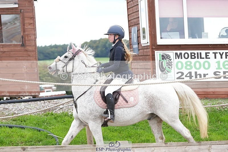 250921-145308-03740 - Cls 20 Pony 80cm Derby