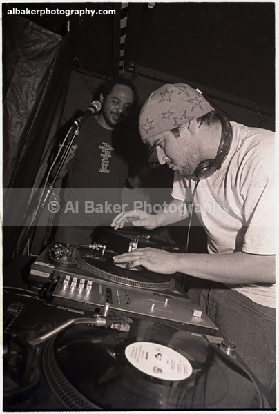 08 kwasi & quantic - Friends-&-Family @ the-roadhouse 31.01.04