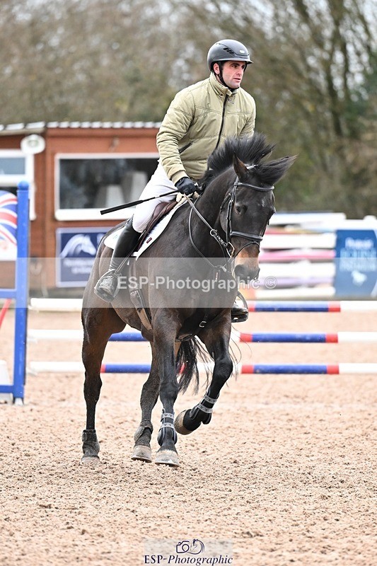 251205-101803-00199 - Cls 2 Snr British Novice and 90cm