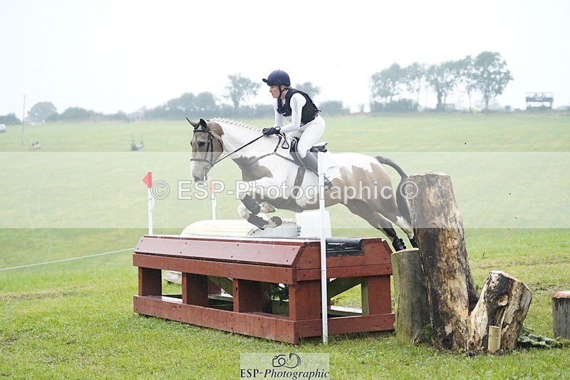 240901A-152150-10659 - 568-Chloe.Robinson-BRACKENSPA'S.KEEP.A.SECRET