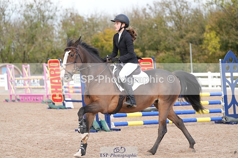 251026-121919-02366 - Cls 4 Pony Winter Novice + 80cm Open