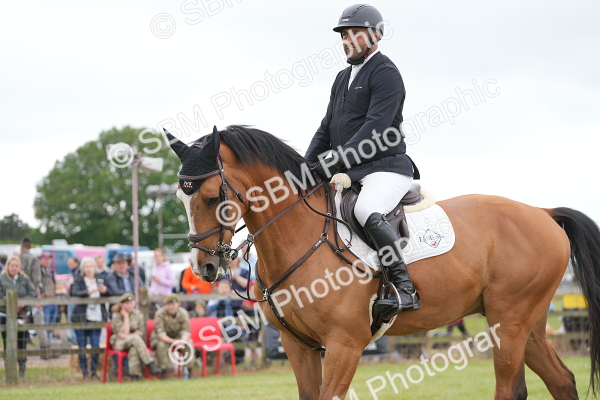 SBM_06399 - Class 202 - National 1.40m Open