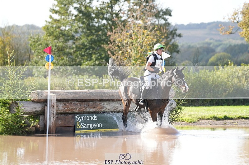 251024A-131318-11009 - B-148-Tarka.Abraham