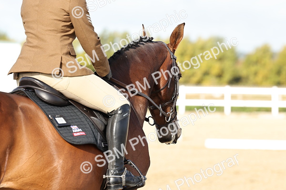 SBM_003410_Class 68 - Novice 2 Combined Training - Elaine - 17-9-25
