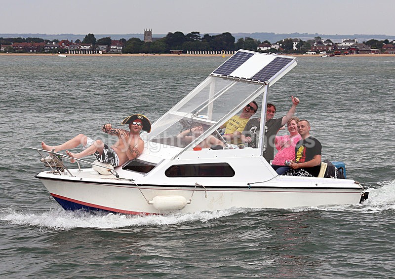 140614 SOLAR PANEL BOAT WT7A0653 - Motorboats - Open