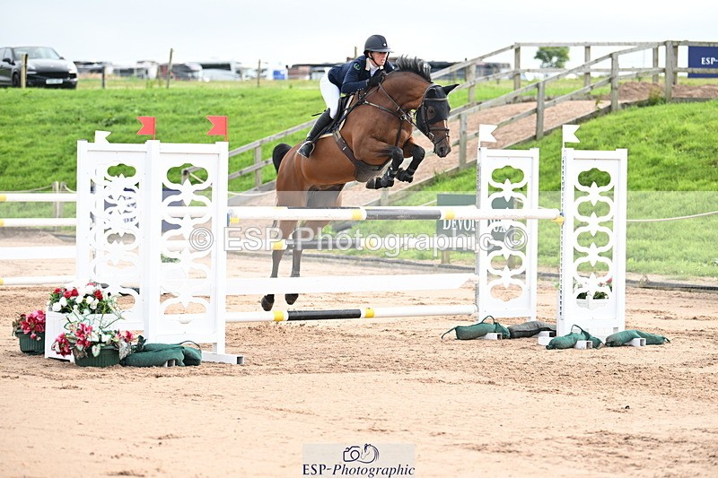 240721A-083929-16606 - Cls 20, 1 Star Gold Tour 1.35m