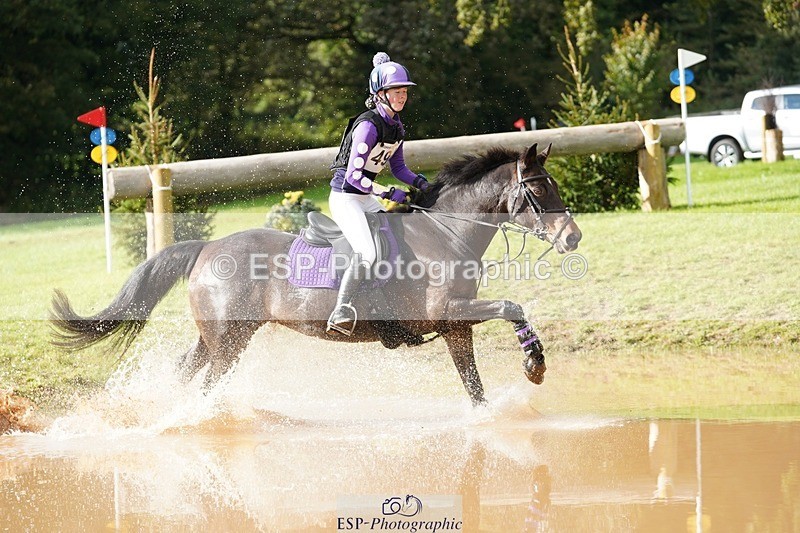 231021-152556-20157 - 494-WEST.FIELD.REBEL-Laura.Bilham-SC+XC