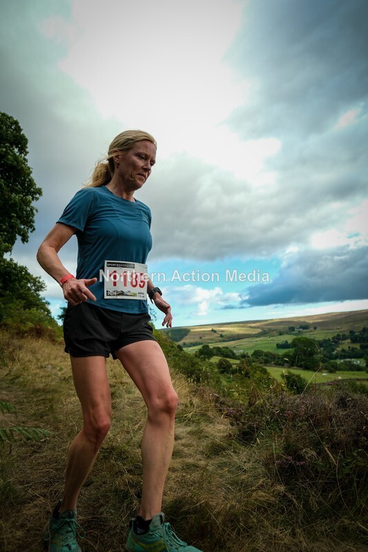 DSCF5418 - Reeth Fell race seniors