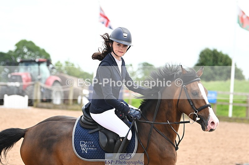 240630A-140800-14020 - Cls 25 HOYS 138cm Qualifier