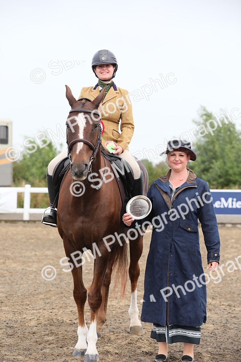 SBM_21387 - Class 805 - Ridden Veteran Horse
