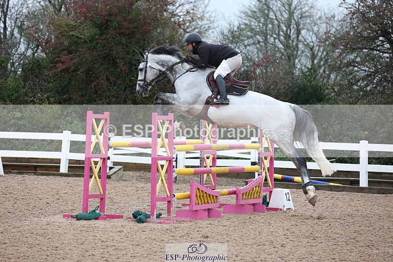 231112A-133745-04566 - Cls 20 Newcomers & 1.10m Open