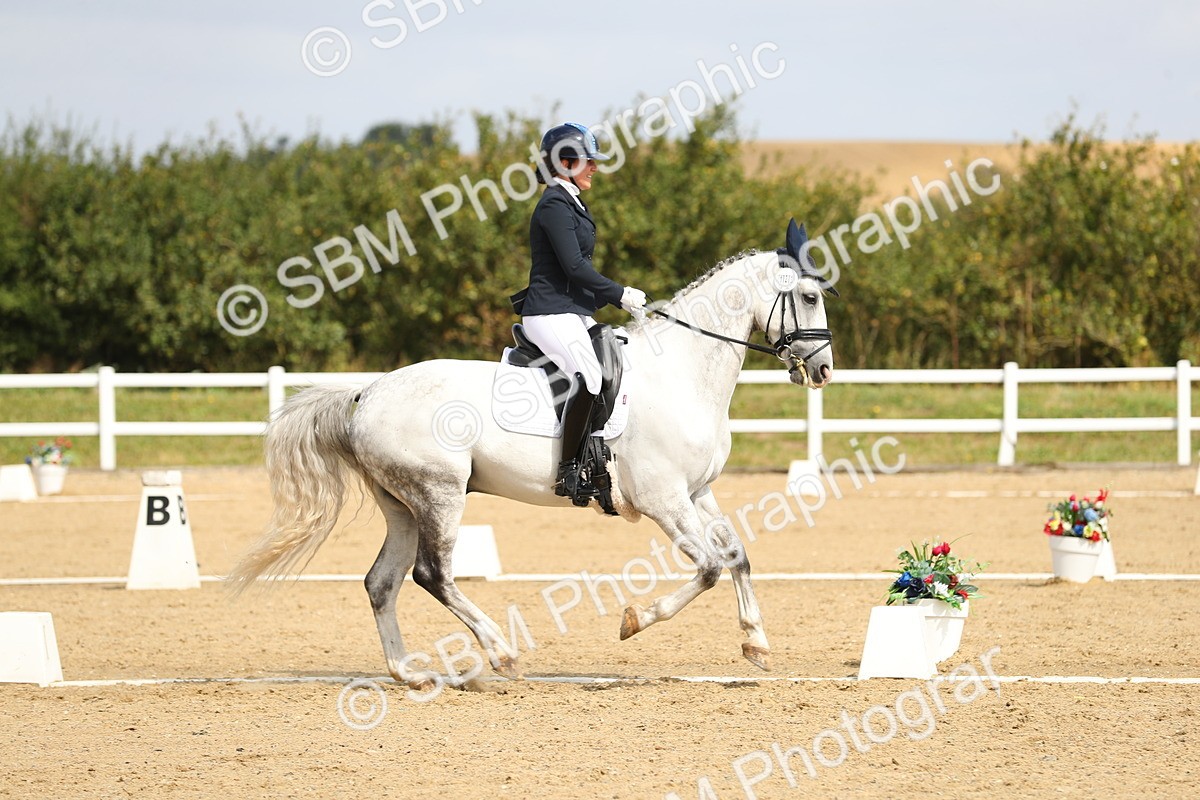 SBM_016416 - Class 13 - Novice 23 - 11.25-12.35