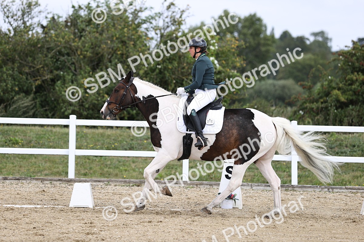 SBM_016793 - Class 14 Novice 23 - 11.53-12.56