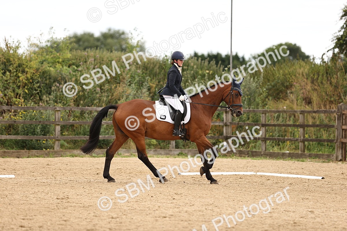 SBM_000877 - Class 7 - Novice 37