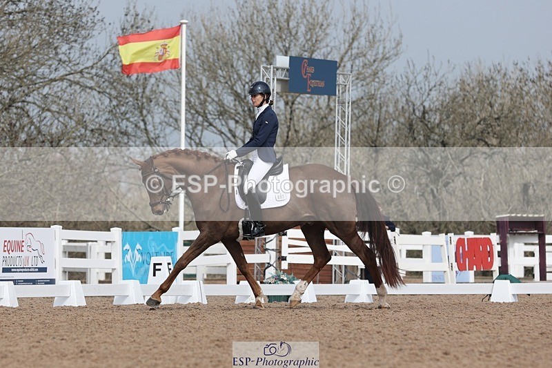 250404-111911-04918 - 093+097-Jennifer.Charleston+Gijs.Van.Vooren