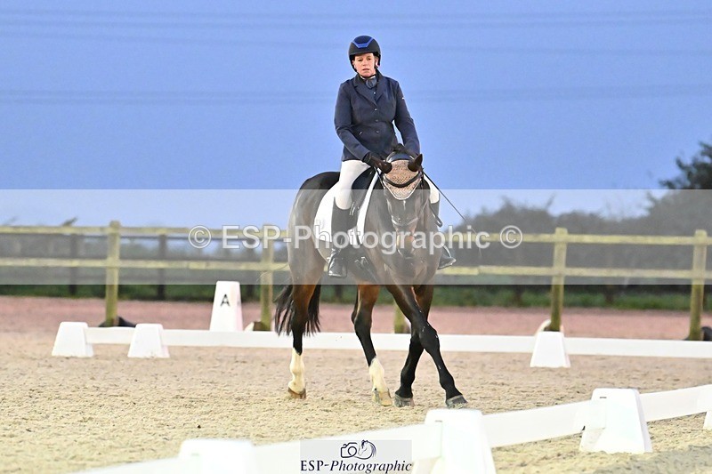 241103-165329-03438 - Novice 1 - 16.18 to 17.50