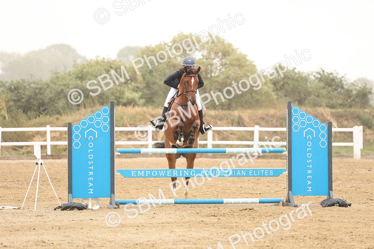 SBM_024056 - Class 6 - Senior Newcomers 1.10m