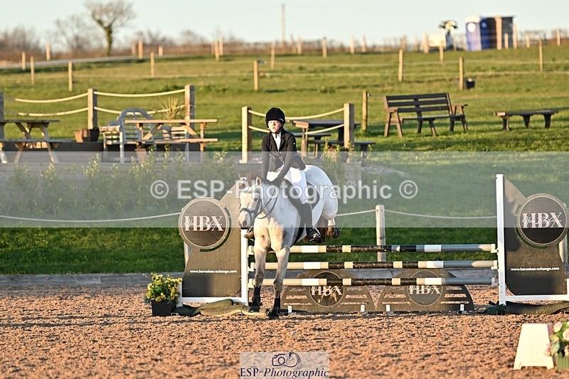 250401-191045-00913 - 90cm Classes