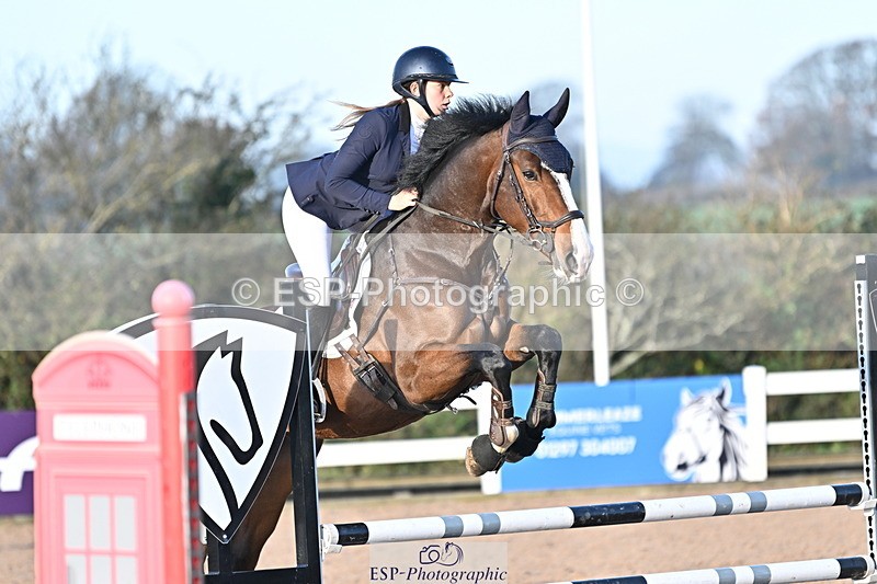 241113A-092651-00015 - Cls 01A&B Brit Nov & 90cm Open