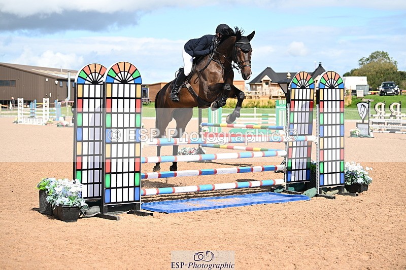 240912A-112834-00578 - Cls 2 Snr Newcomers