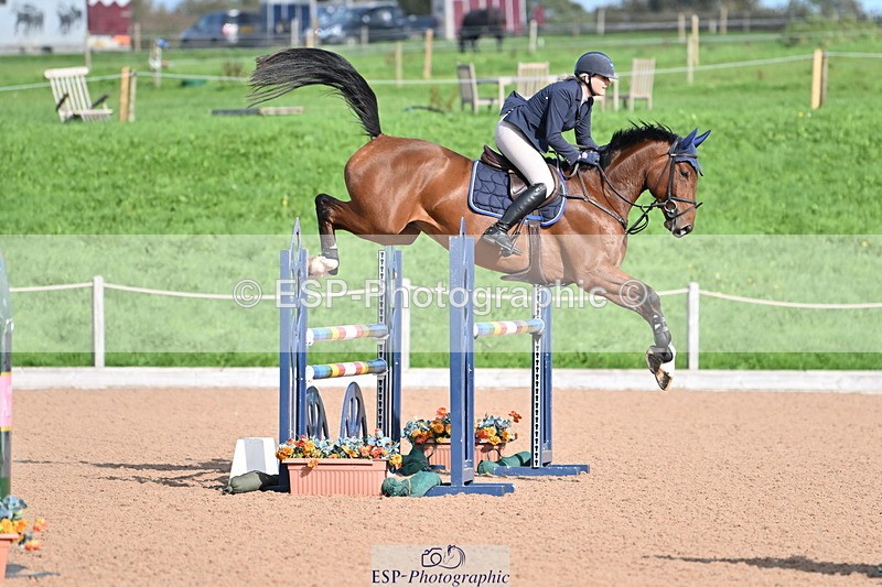 231015A-124623-07992 - Cls 30 Foxhunter & 1.20m Open