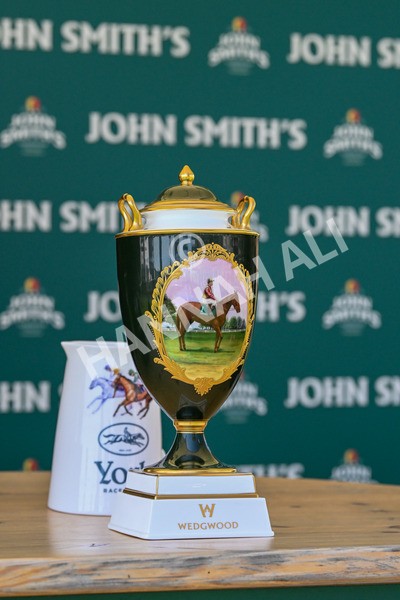 120725-Race 3-Fox Legacy-5716 - Race 3 3.10pm John Smith's Cup Handicap