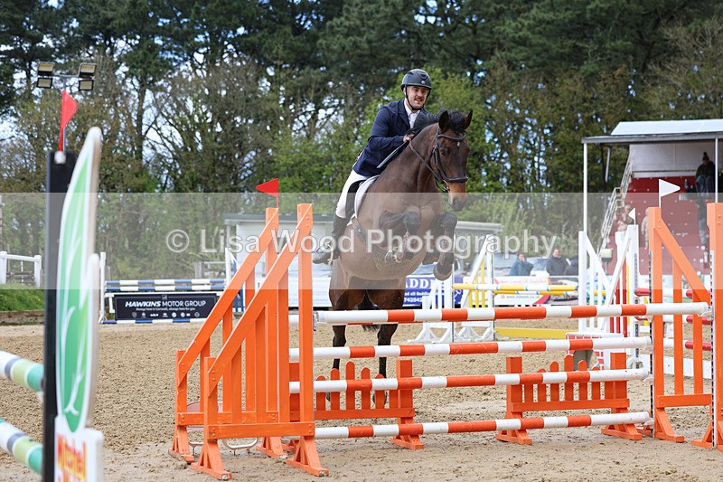 3E7A1904 - Class 7: Senior Newcomers/1.10m open