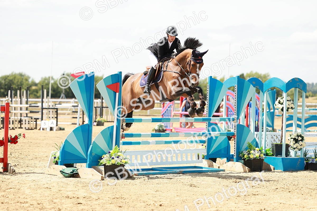 SBM_007602 - Class 3 - Senior Newcomers - 1.10m Open