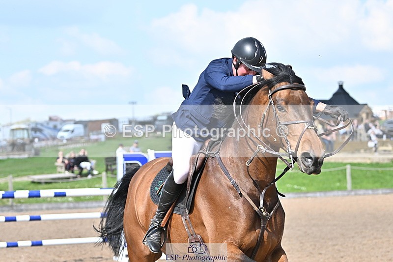 240509A-155342-03435 - Cls 12 Chard Equ Speed Derby