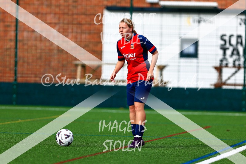 1DX31045 - 2025-10-05 FC Abbey Meads Ladies V Purton  Kingsdown FC Ladies