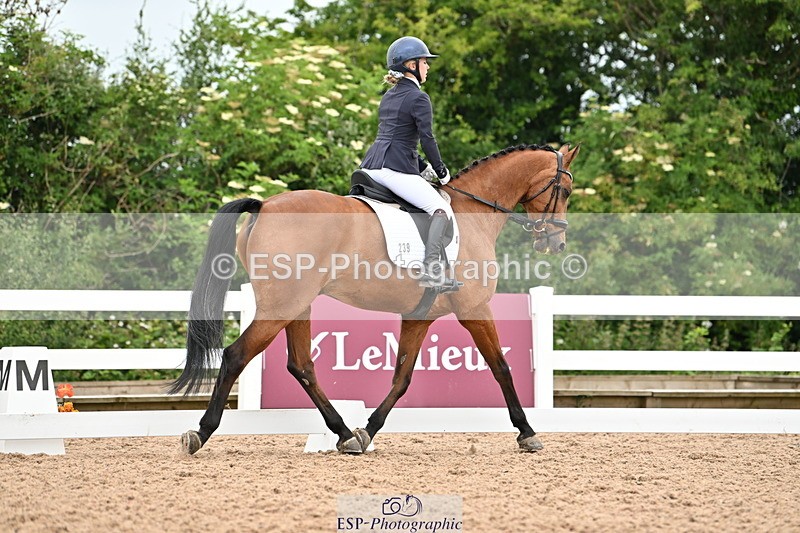 240623A-120218-17815 - Cls 48 BD Novice 37A