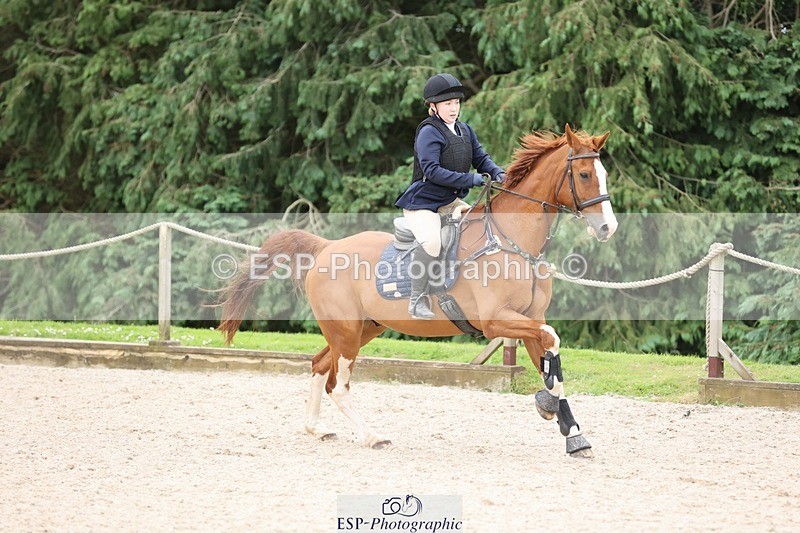 240615-162004-02293 - Cls 9&10 Club and Schools 70cm