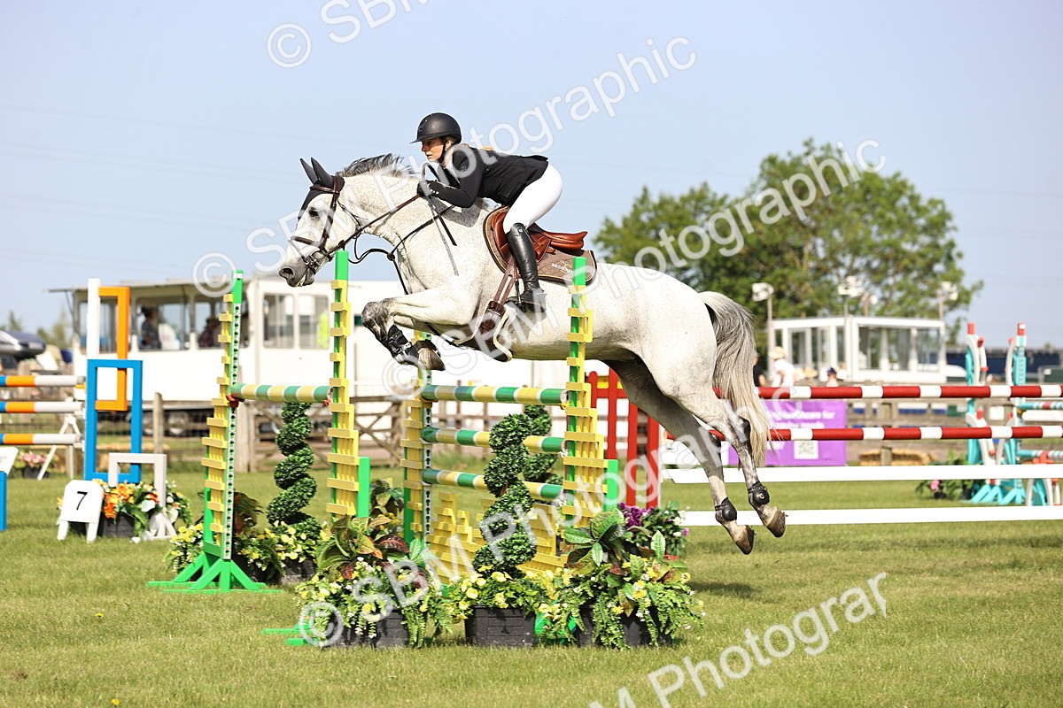 SBM_01444 - Class 200 - Martin Grant Homes Welcome Stakes 1.25m Open