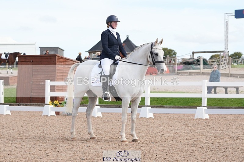 250906-130826-03531 - 065-Jessica.PerrySilver.Secret