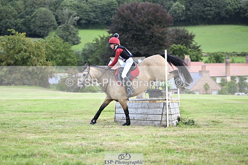 240825X-111716-32490 - 70cm XC 11.00 to 12.00